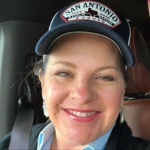 Meet your Posher, Wendy